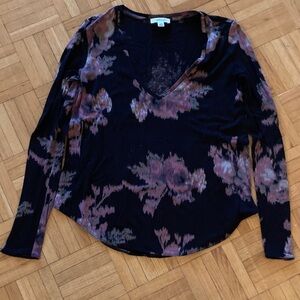 Wilfred Black and Pink Floral V-Neck Top